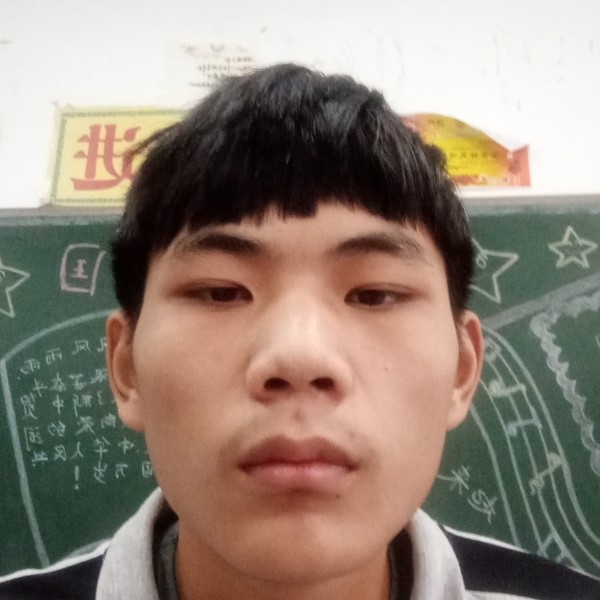 母鸡自觉的照片