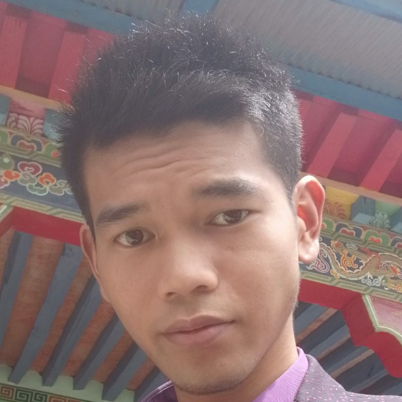 淡然漫步面包的照片