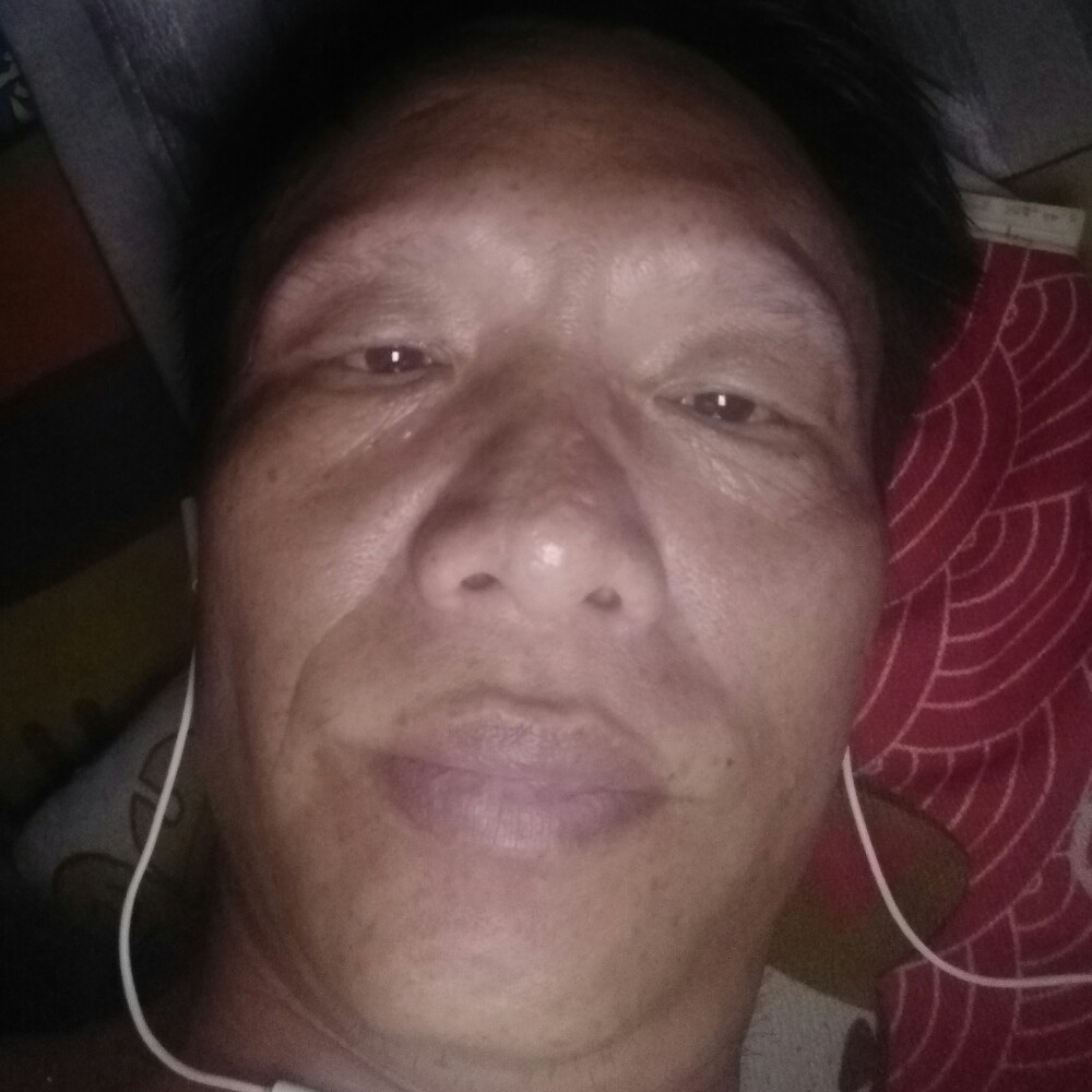 忧虑笑鸡翅的照片