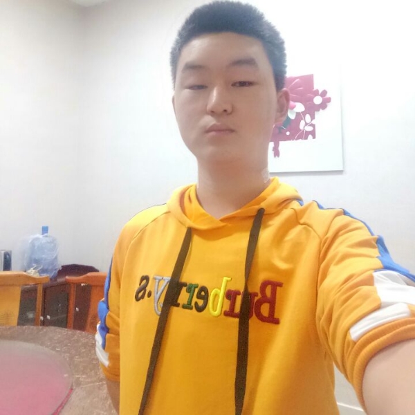 游戏峰子的照片