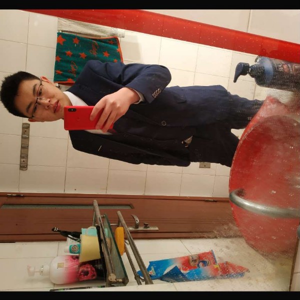 逐风那忐忑的照片
