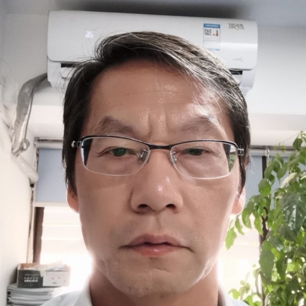 缥缈秋江哥的照片