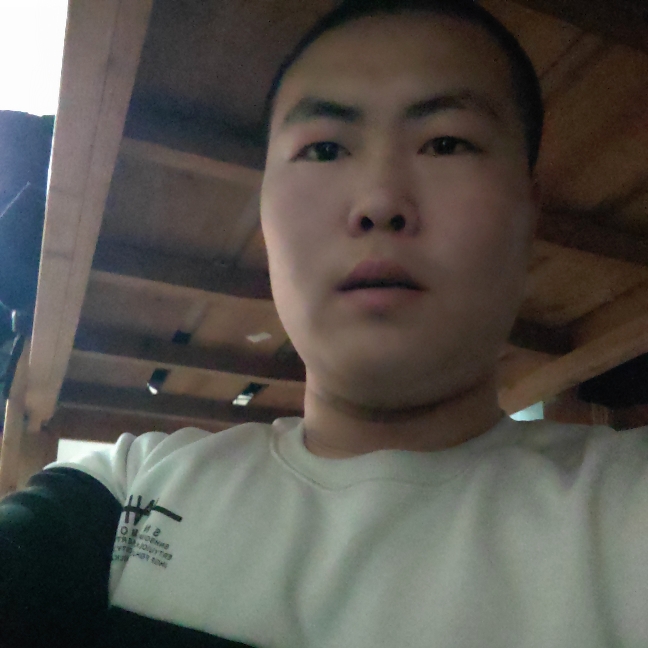 青茫的照片
