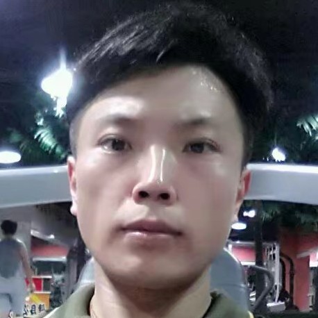 八块腹肌男神的照片