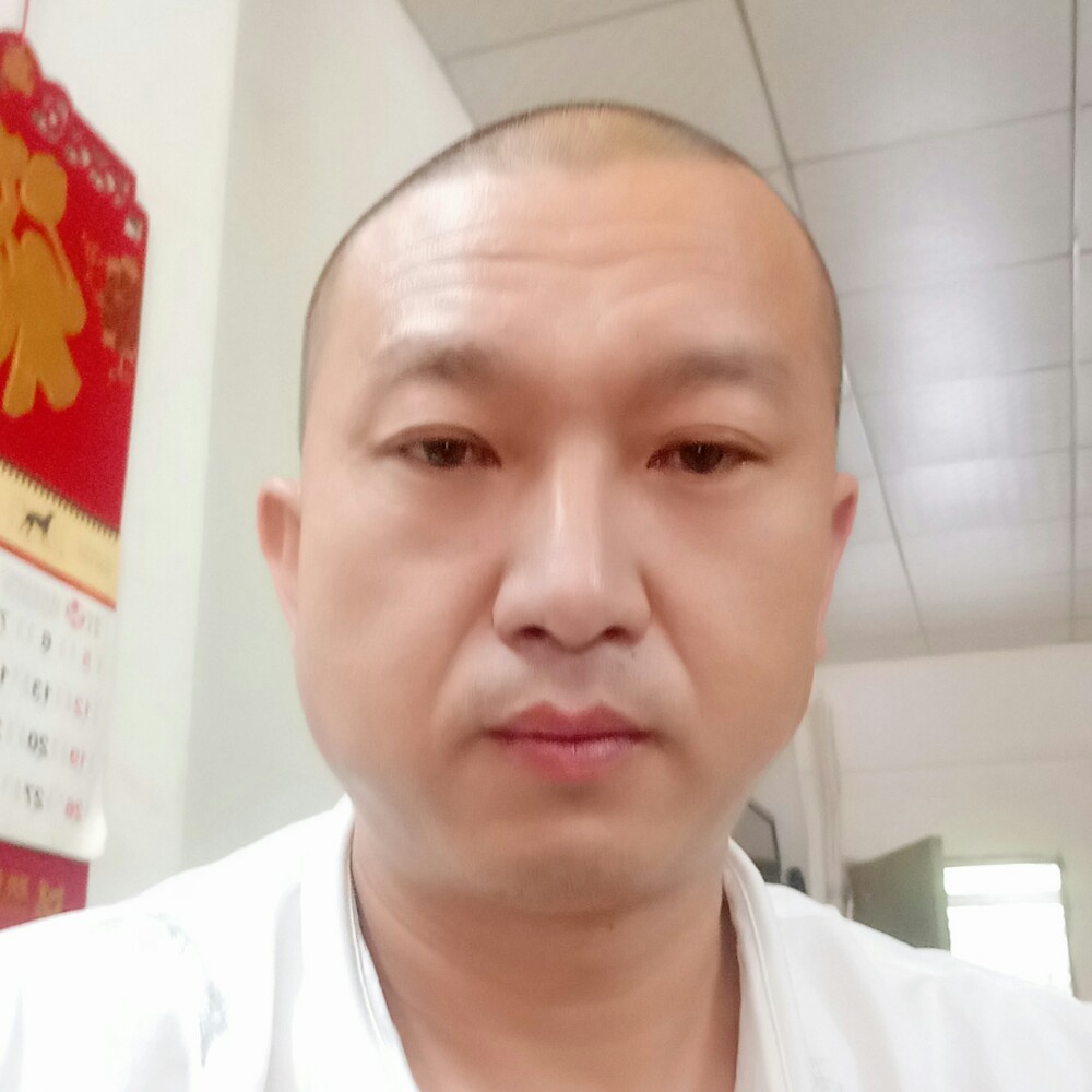 合适拿微笑的照片