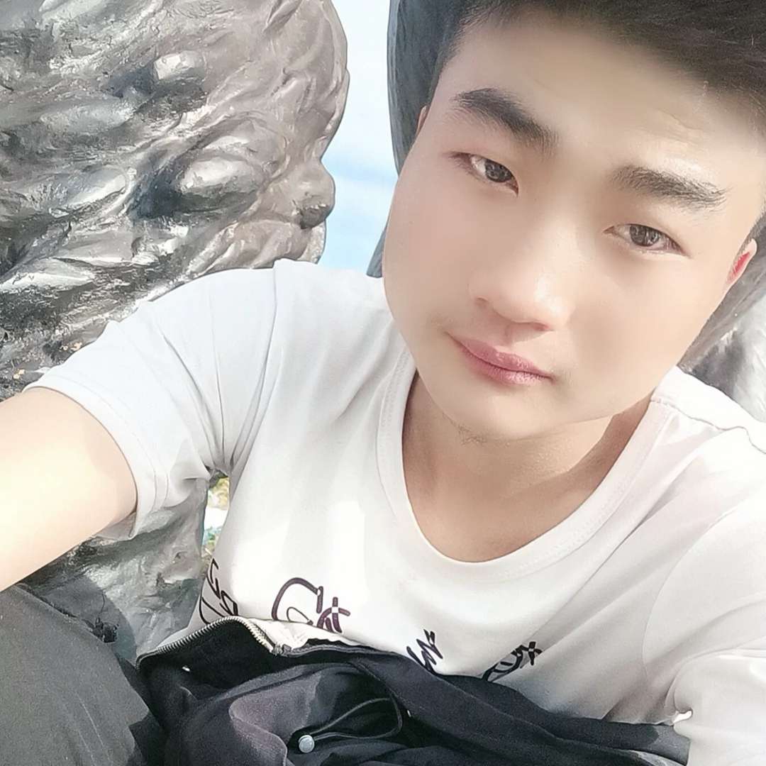 怕黑蹙眉中心的照片