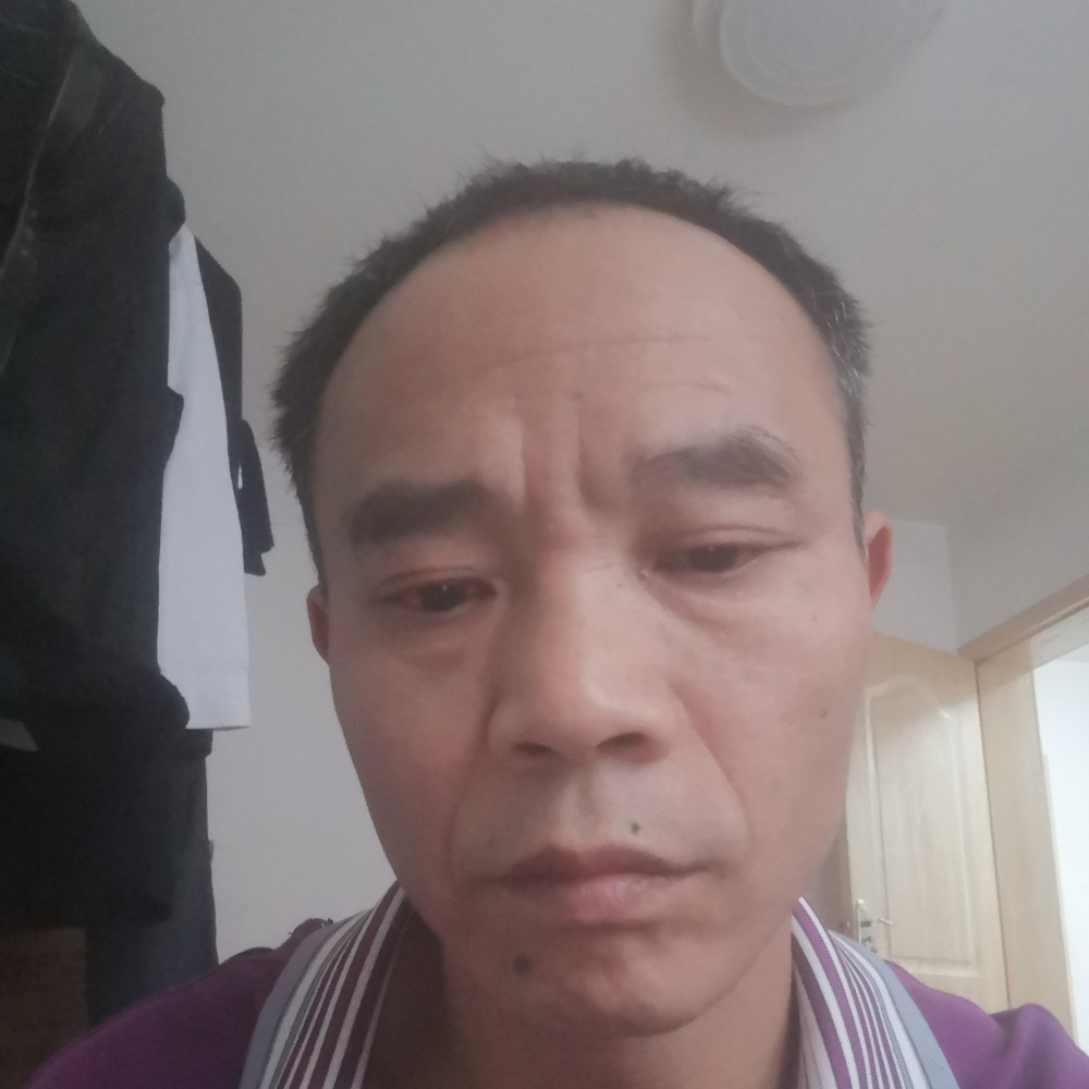落寞等待奇迹的照片