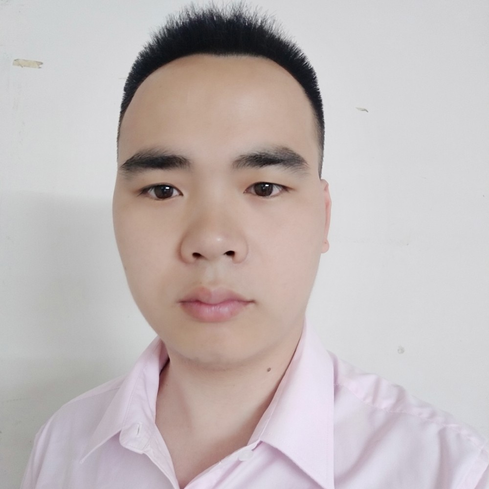 很单纯的男人的照片