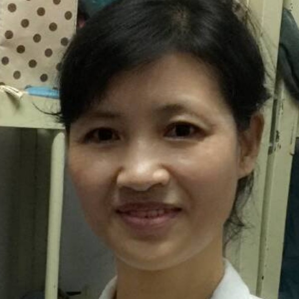 勤恳萝莉的照片