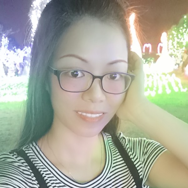 安妮雨丝的照片