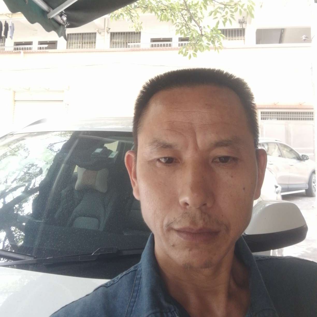 见色起念的照片