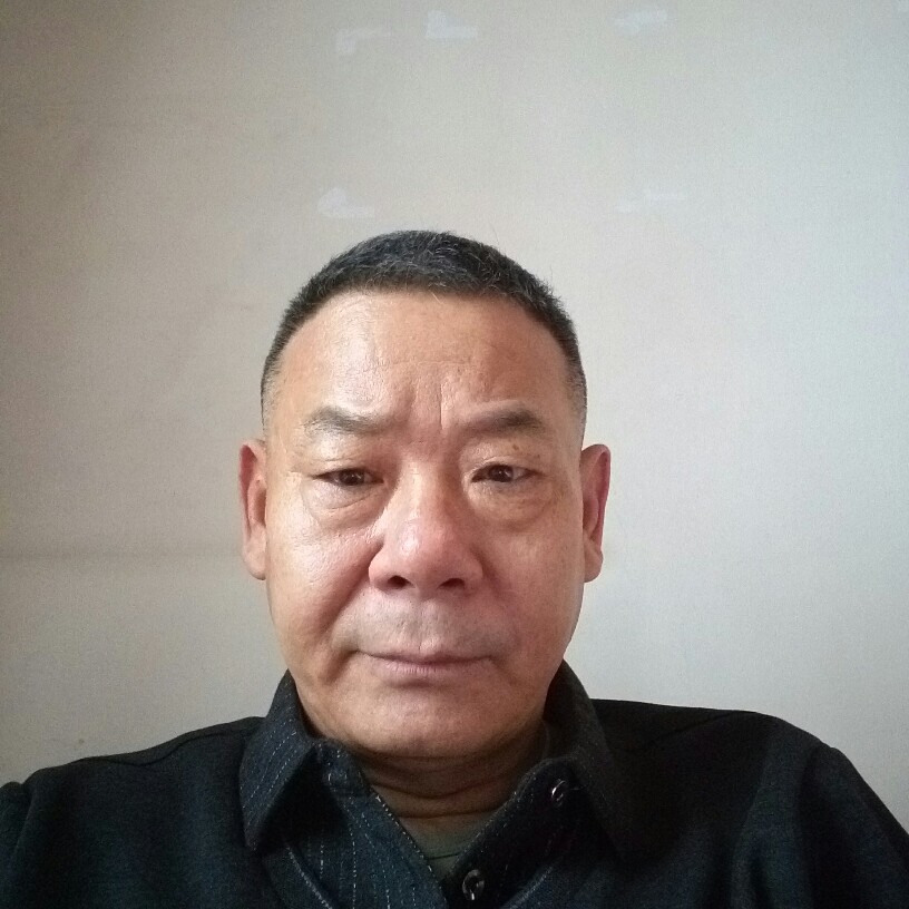 徐弘的照片
