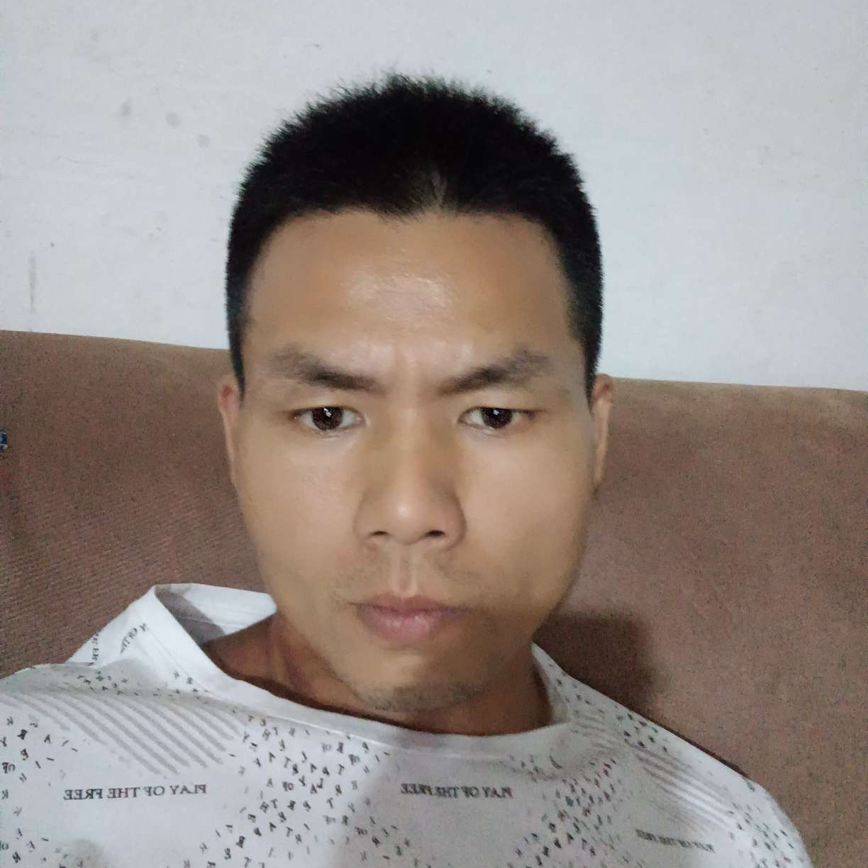 陌颜回眸成就的照片