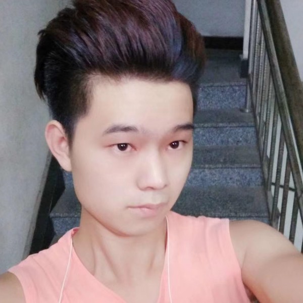 老实爱小蝴蝶的照片