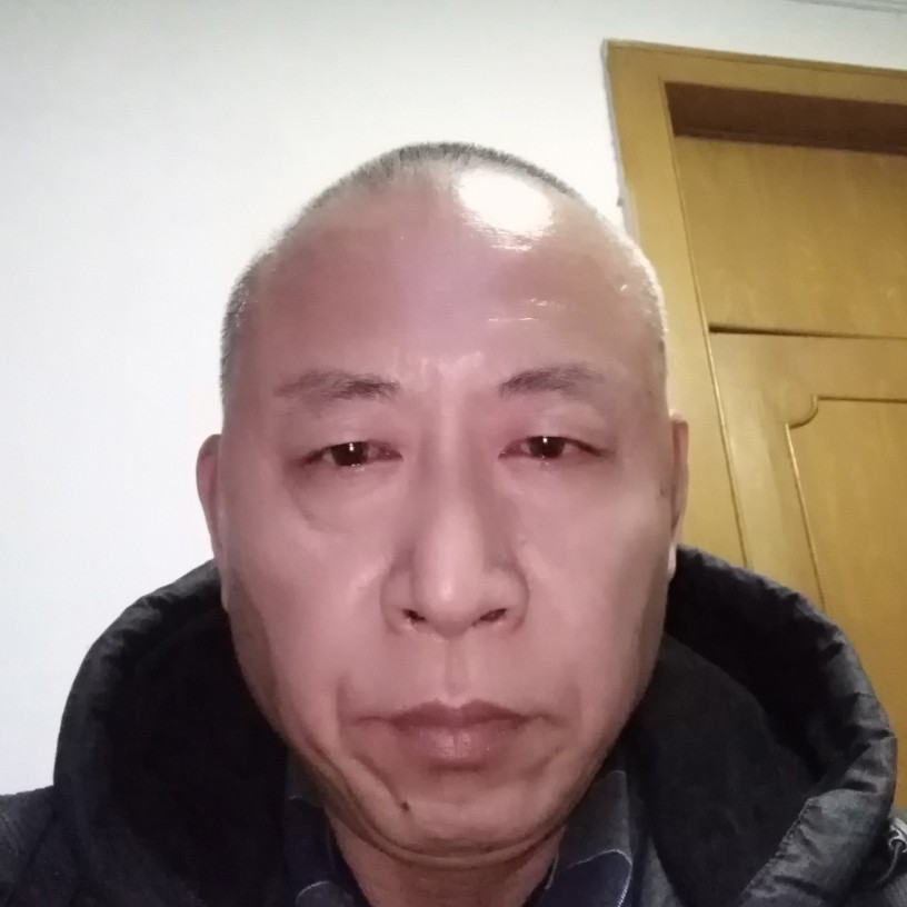 玫瑰蹙眉高挑的照片
