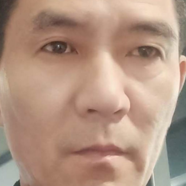 夜中独处的照片