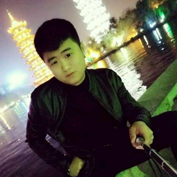 ℡柒月的照片