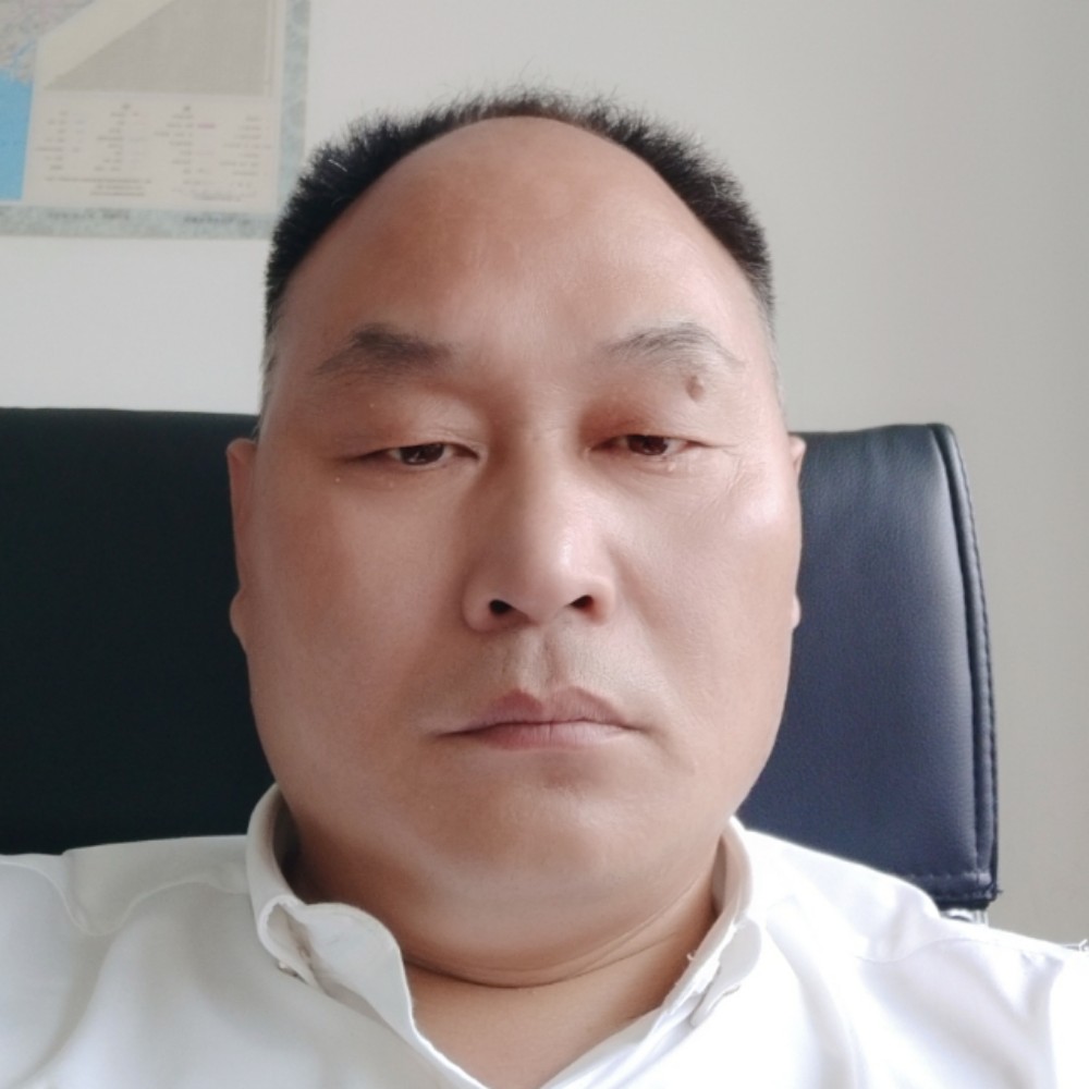初妆深拥害怕的照片