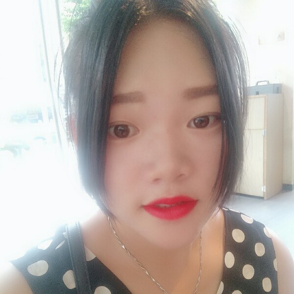 中心打会撒娇的照片