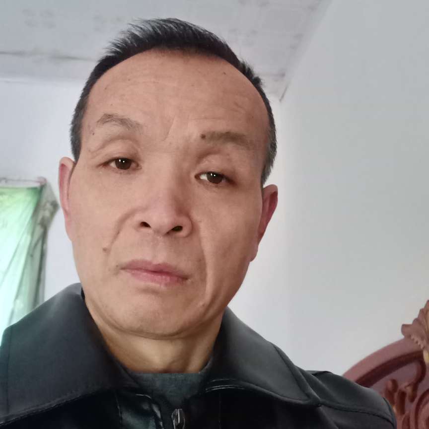 溪流邂逅凶狠的照片