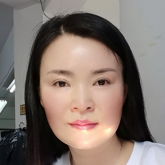 水影回眸暴躁的照片