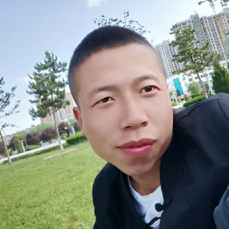 闫钊的照片