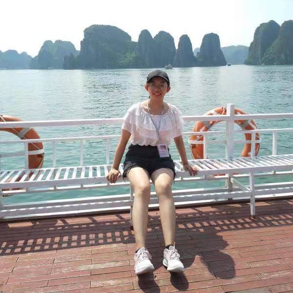 XW亅的照片
