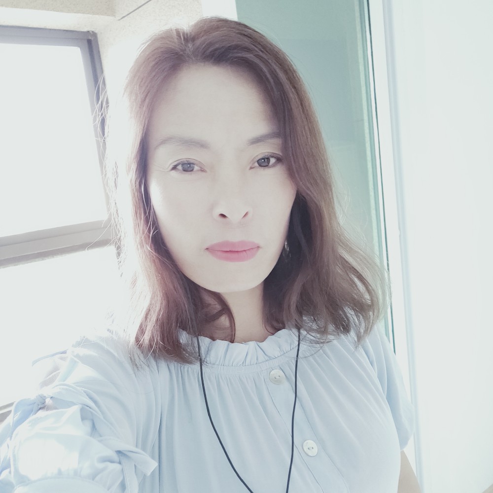 微凉的甜蜜的照片