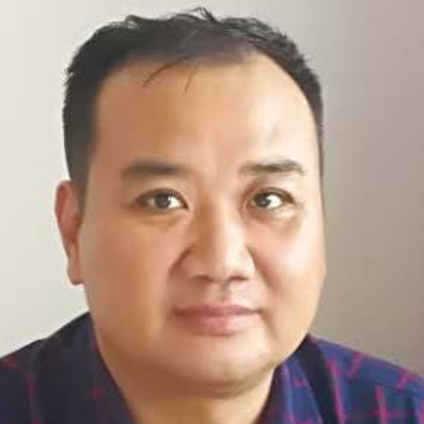 溪流蹁跹老迟到的照片