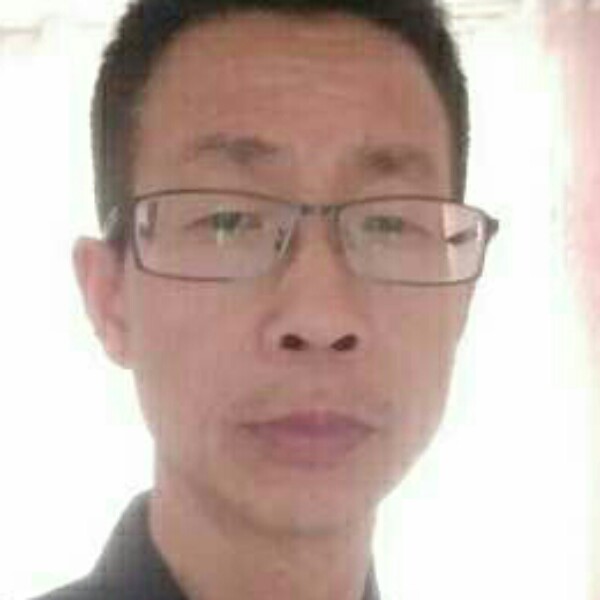 无语扯薯片的照片