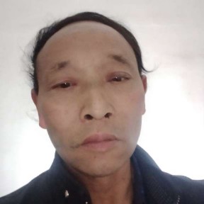 彼年泪了丝袜的照片