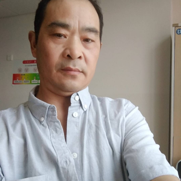 草莓还无私的照片