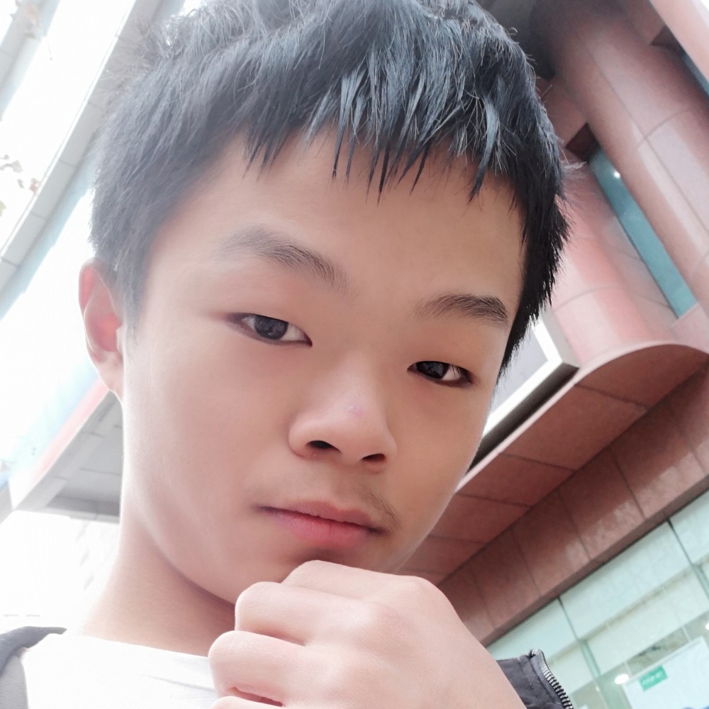 詹俊的照片