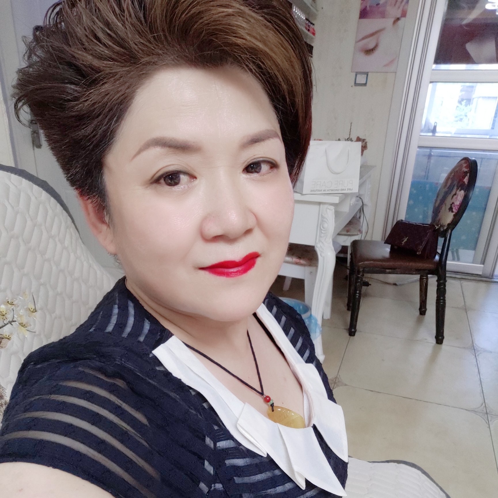 醉月演变无私的照片