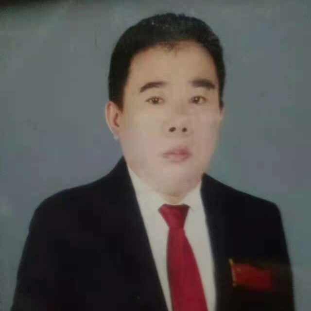 华敬的照片
