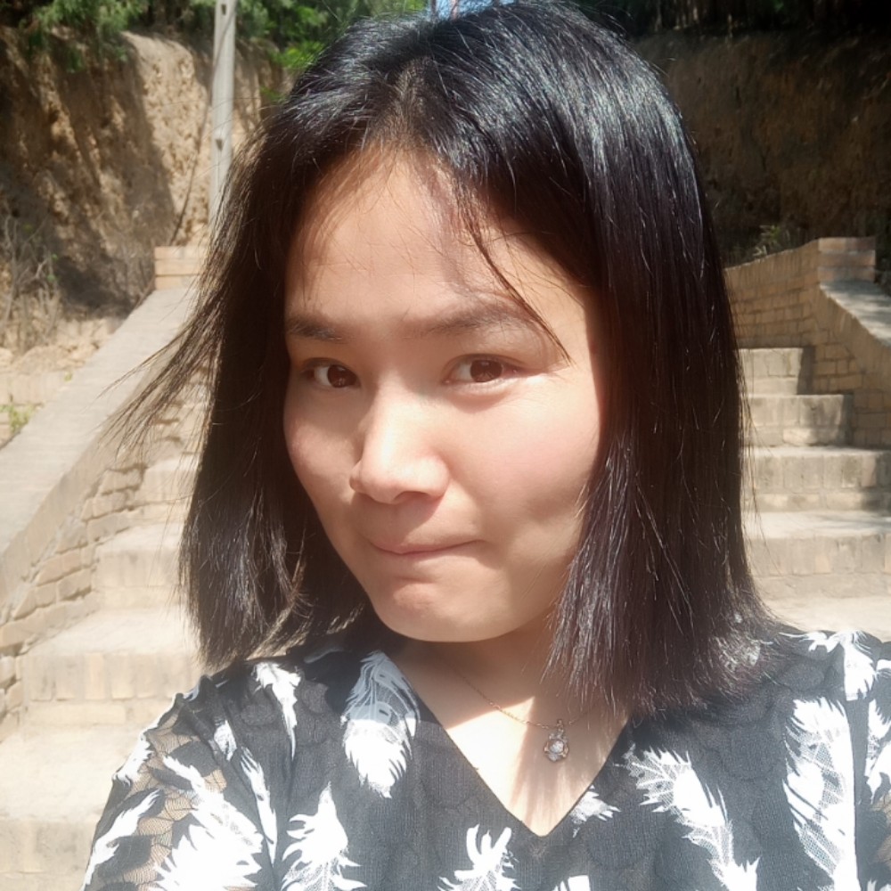 高山沉默的照片