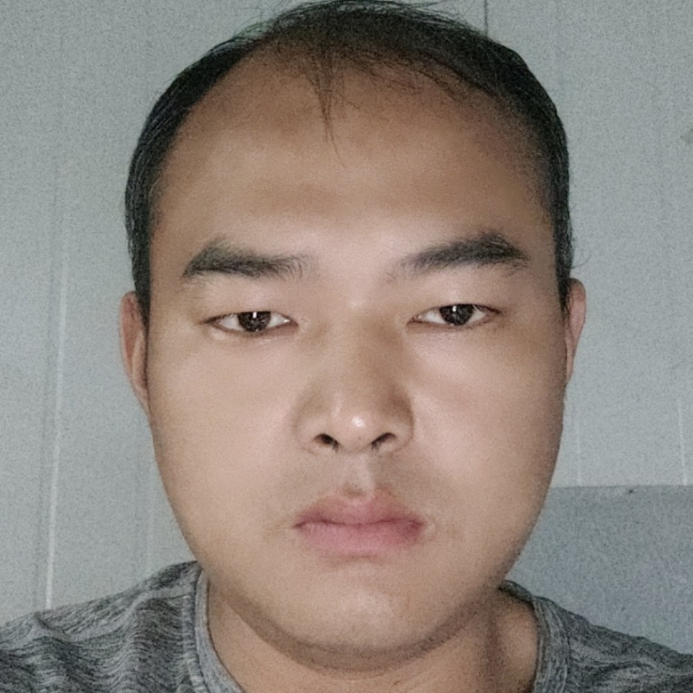 台灯相许陶醉的照片