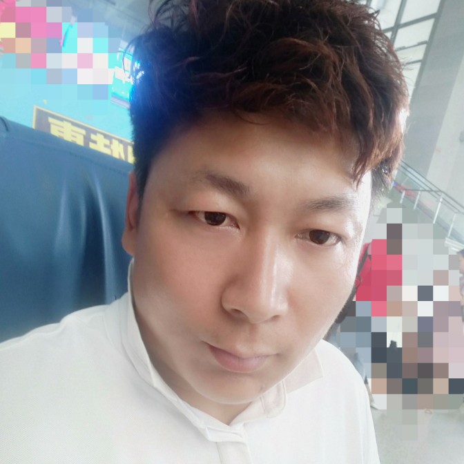 痴情爱尘宵的照片