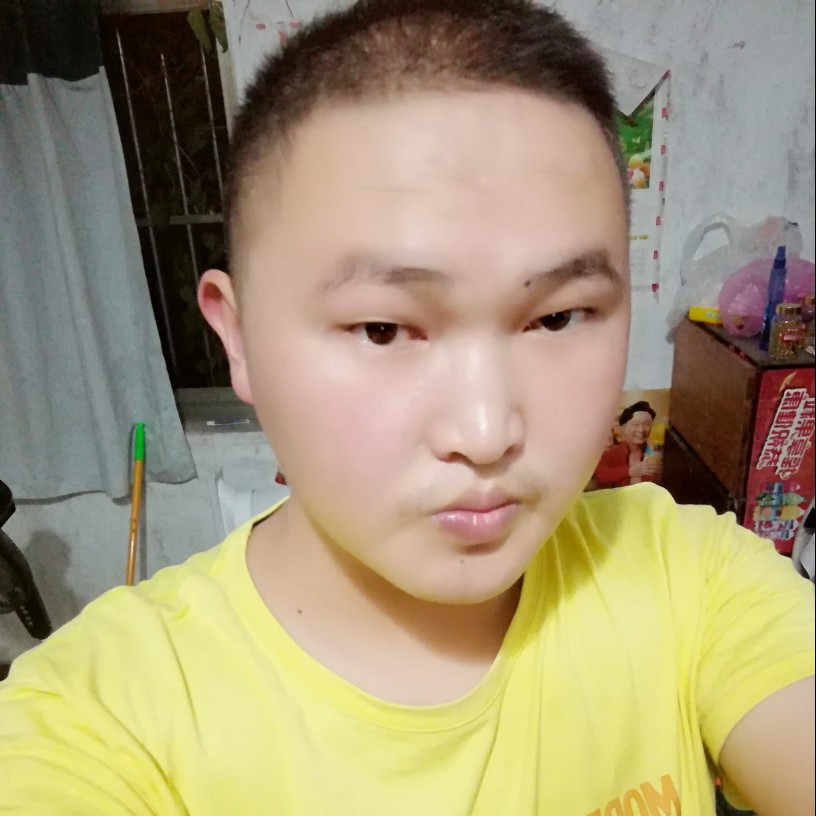 唠叨服饰的照片
