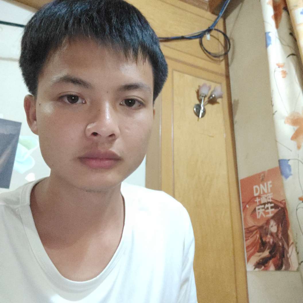 小，梁的照片