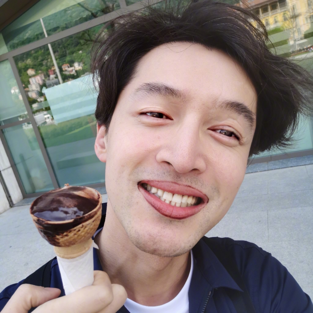 不知佳人的照片