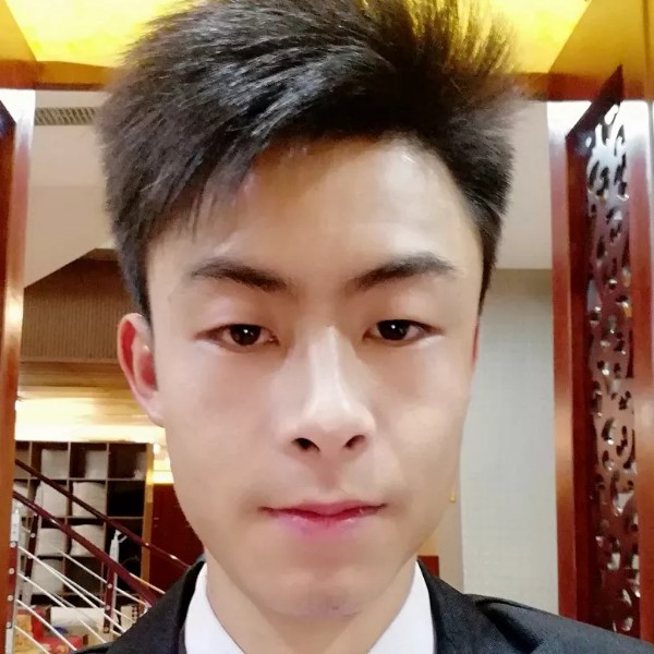 张舒皓的照片