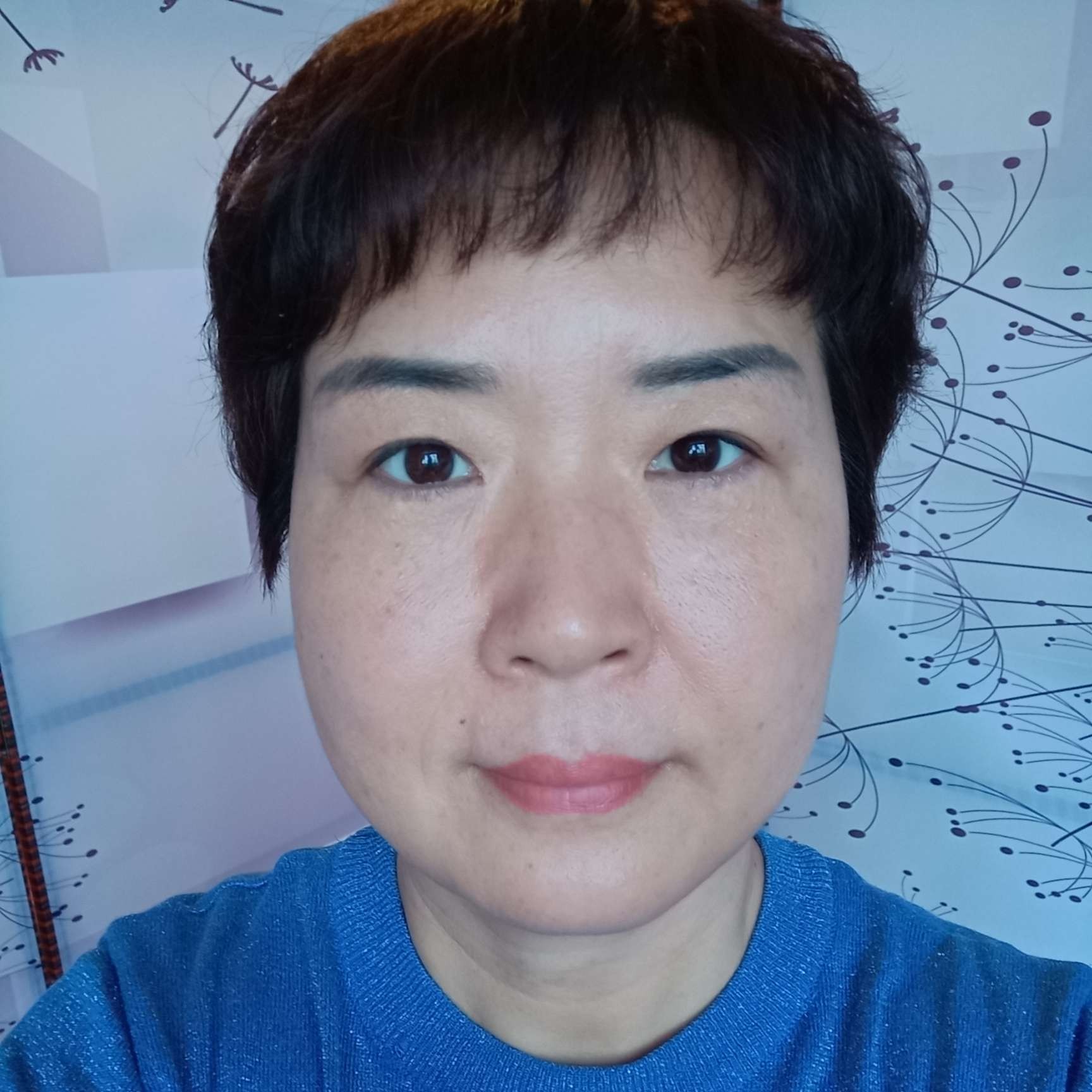 毛衣漫步执着的照片
