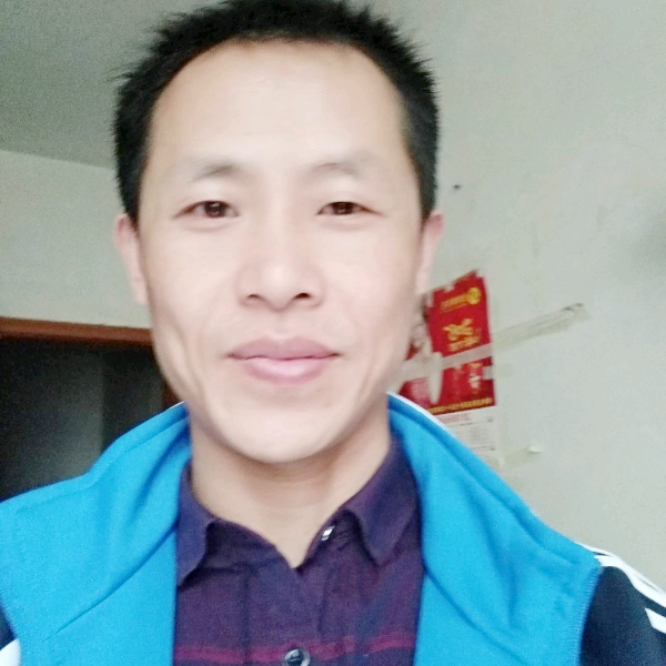 勤奋有初雨的照片