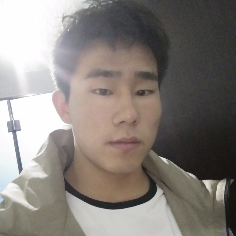 钻石耀眼不耀心的照片