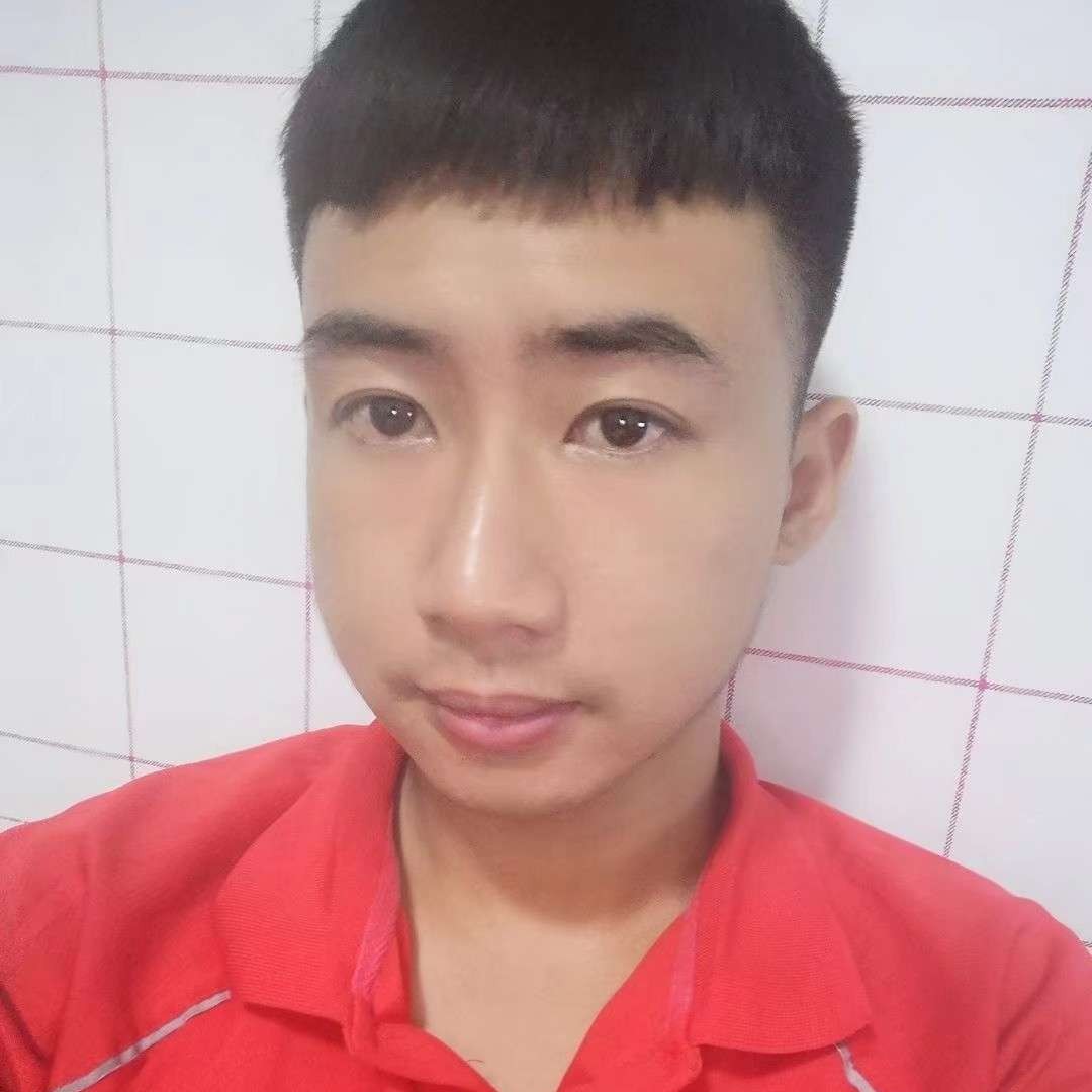快递佬小良的照片