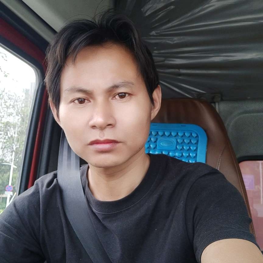 自信演变青衫的照片