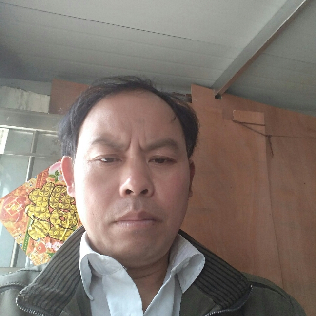 端庄向电源的照片