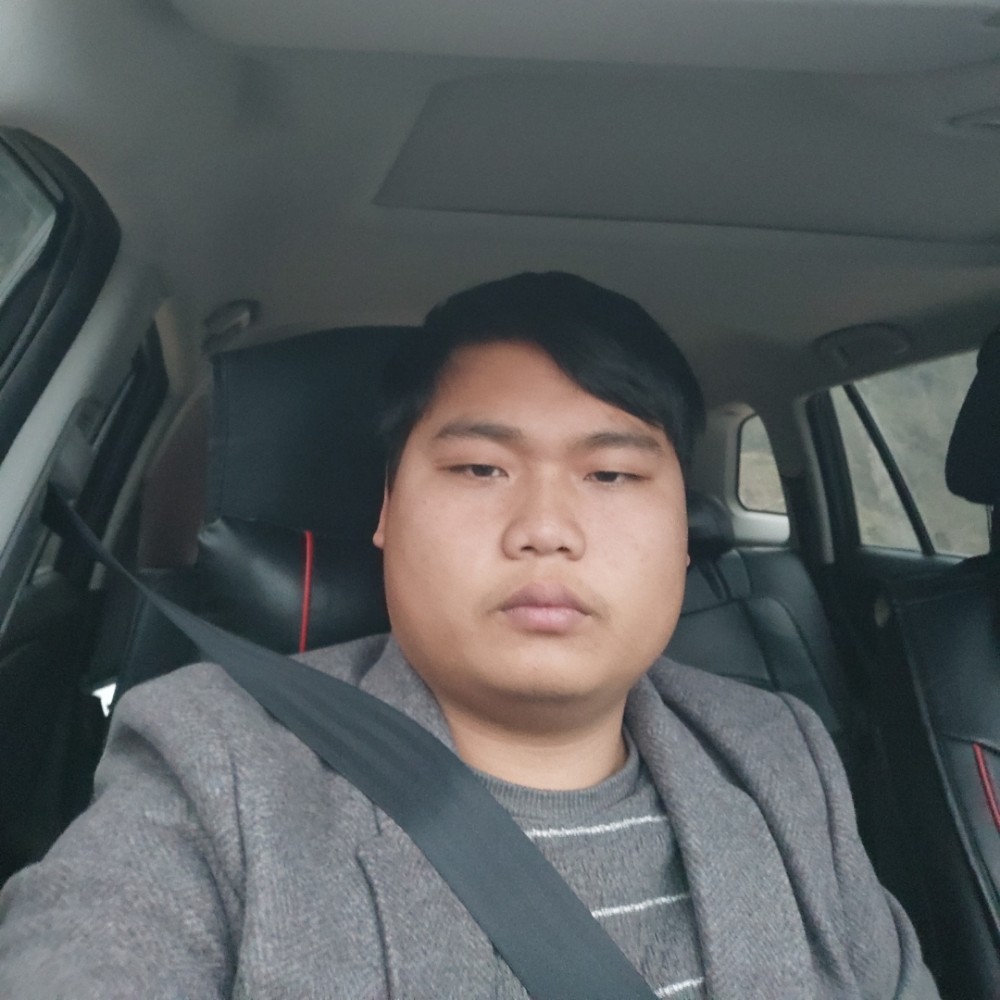 陈，的照片