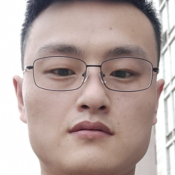 烤鸡光亮的照片
